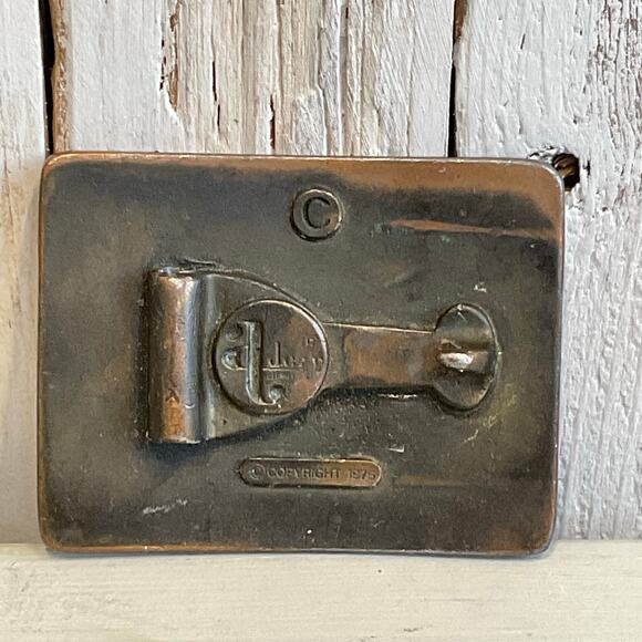 Adez 1975 Taos New Mexico Belt Buckle Aztec Sun Mountains Vintage NO LOOP - Picture 4 of 6